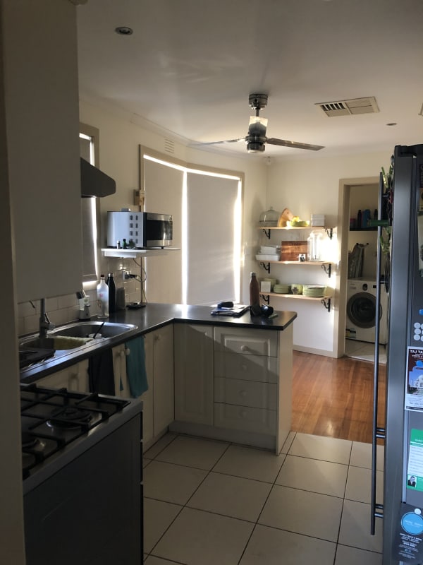Granny Flat for Rent in Hallam, Melbourne 200, Un...
