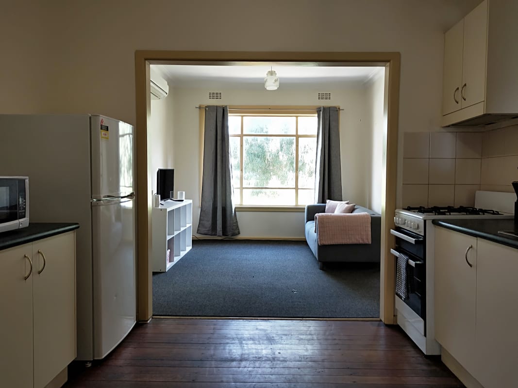 Room for Rent in Wodonga, VIC 100, Unfurnished, S...