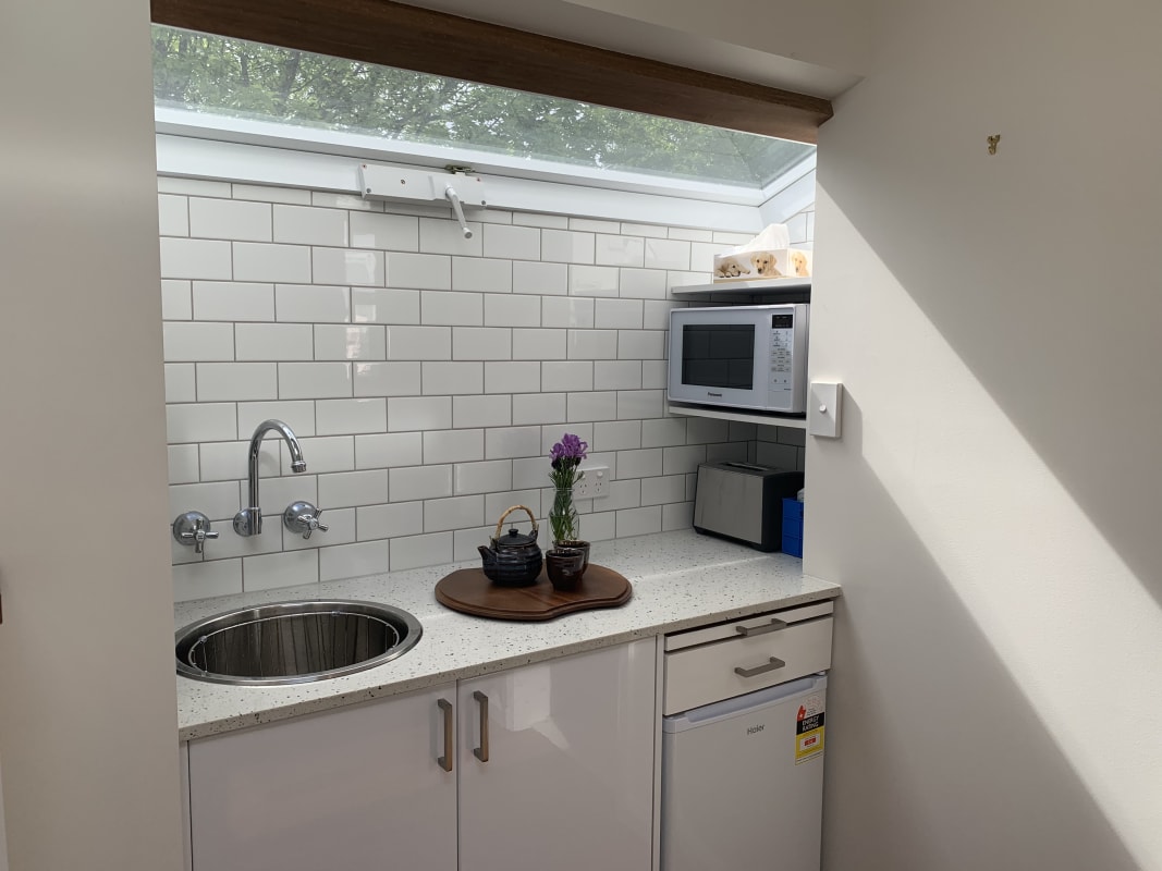 Granny Flat for Rent in West Hobart, Hobart 325,