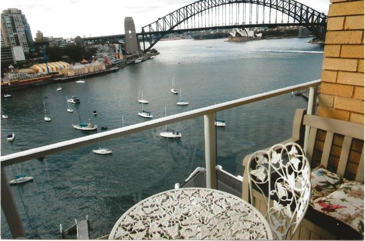 Room for Rent in McMahons Point, Sydney 300, Furn...