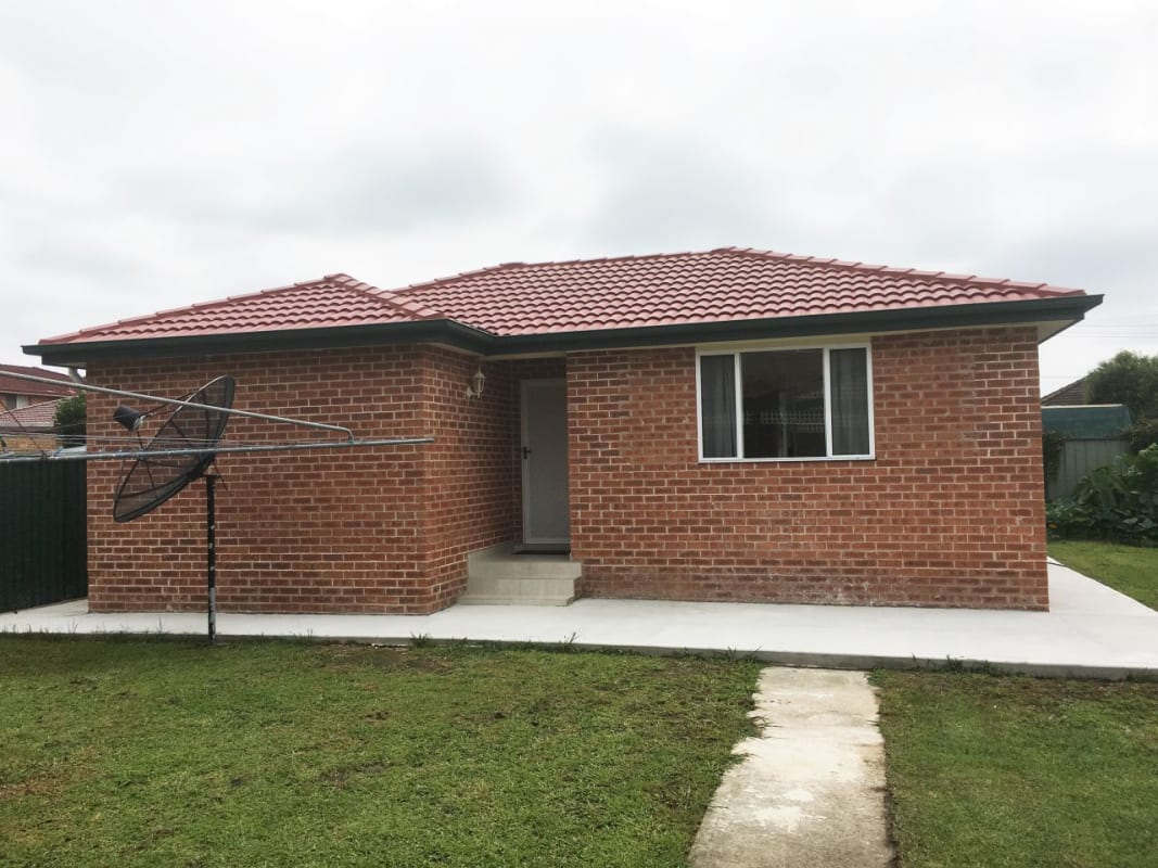 Granny Flat for Rent in Fairfield, Sydney 430, Un...