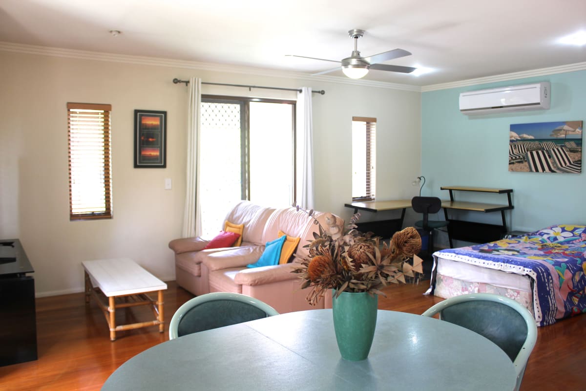 Studio for Rent in Pine Valley Drive, Robina, Gold C ...