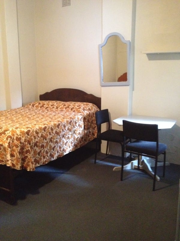 Room for Rent in Sydenham, Sydney 280, Furnished,...