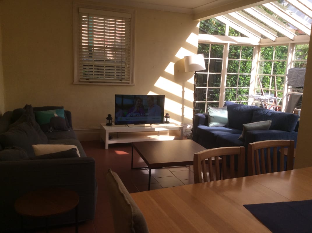 Room for Rent in Stanmore, Sydney 250, Furnished,...