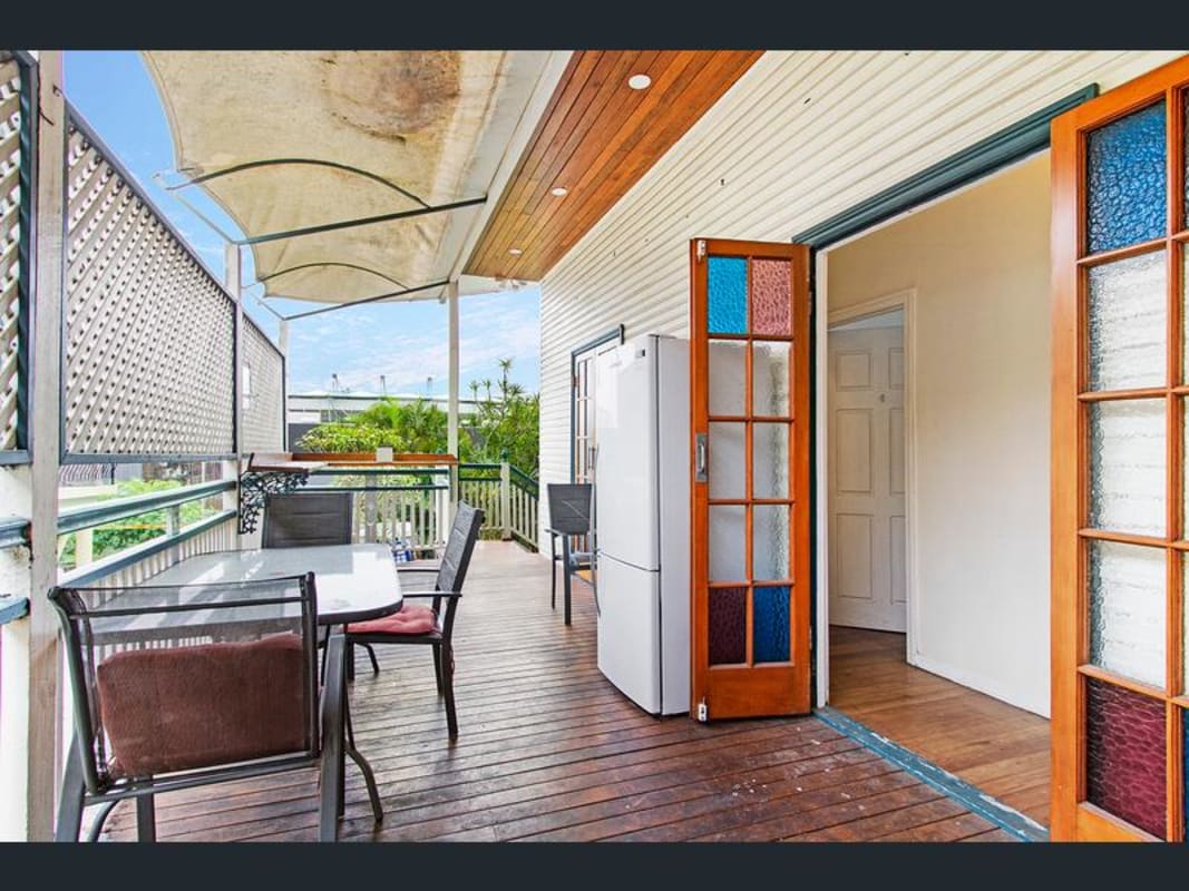 Room for Rent in East Brisbane, Brisbane 210, Fur...