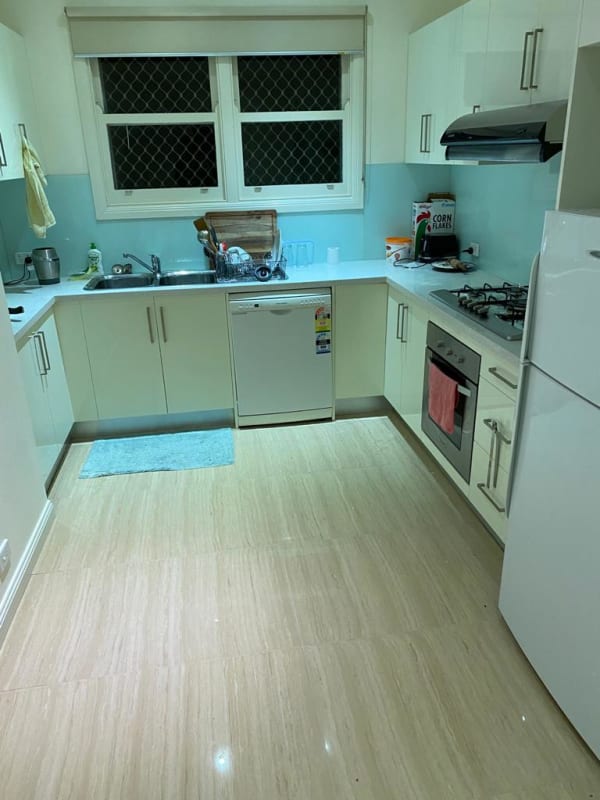 Room For Rent In Leicester Avenue Glen Waverley Melbour