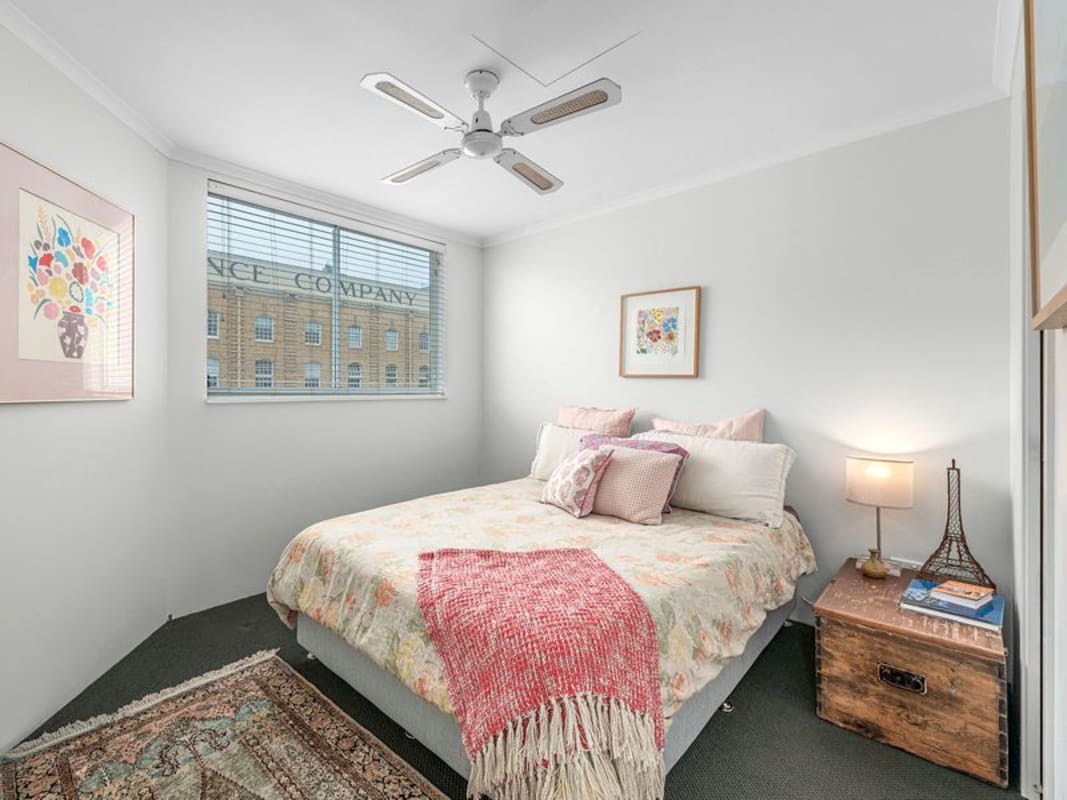 $290, Flatshare, 3 bathrooms, Vernon Terrace, Teneriffe QLD 4005