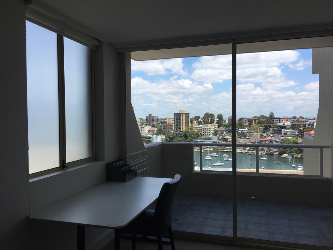 Room for Rent in Milsons Point, Sydney 450, Furni...