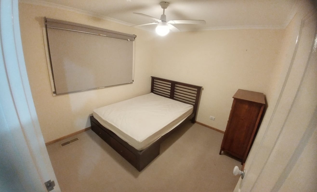 Room for Rent in Hallam, Melbourne 200, Furnished...