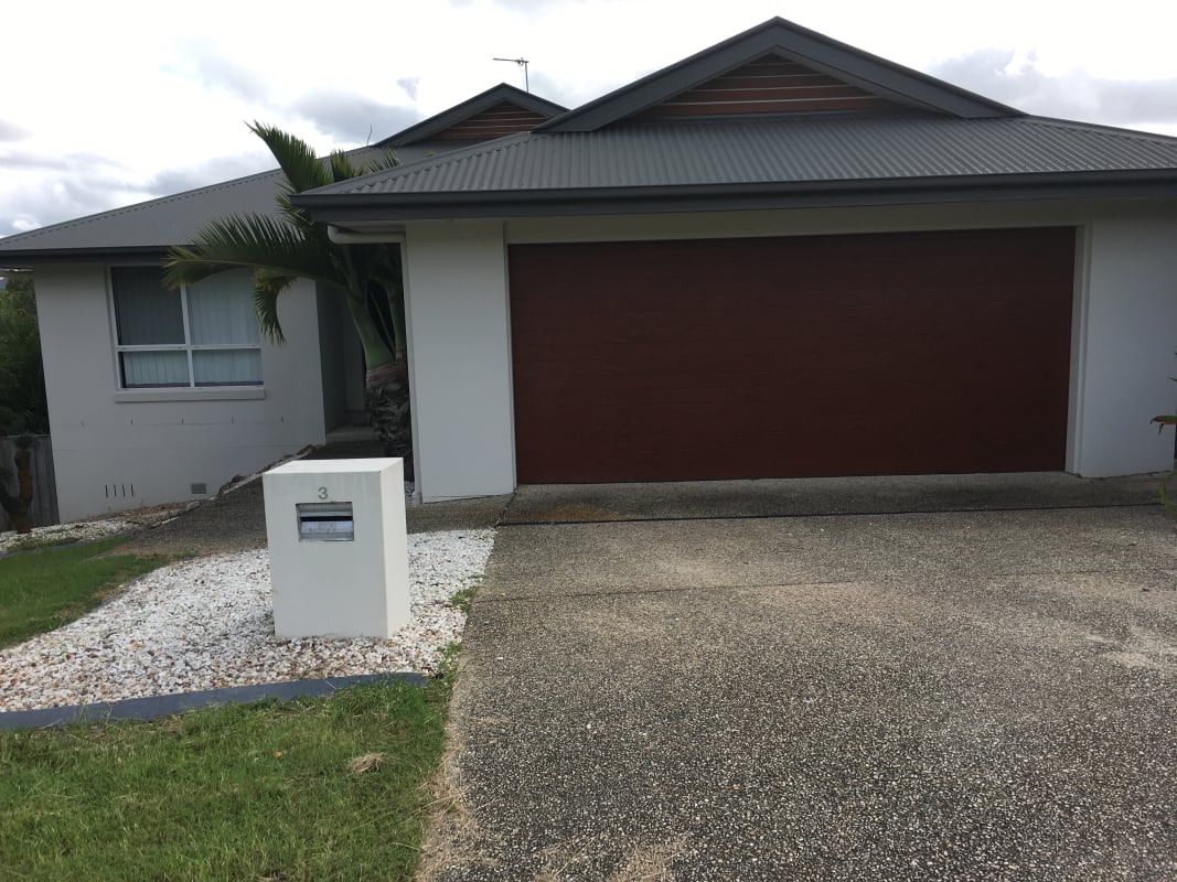 Room for Rent in Pacific Pines, Gold Coast 185, F...