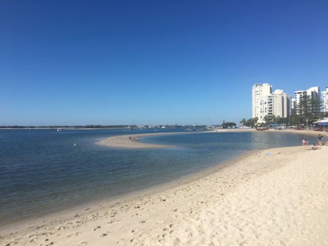 Room for Rent in First Avenue, Labrador, Gold Coast