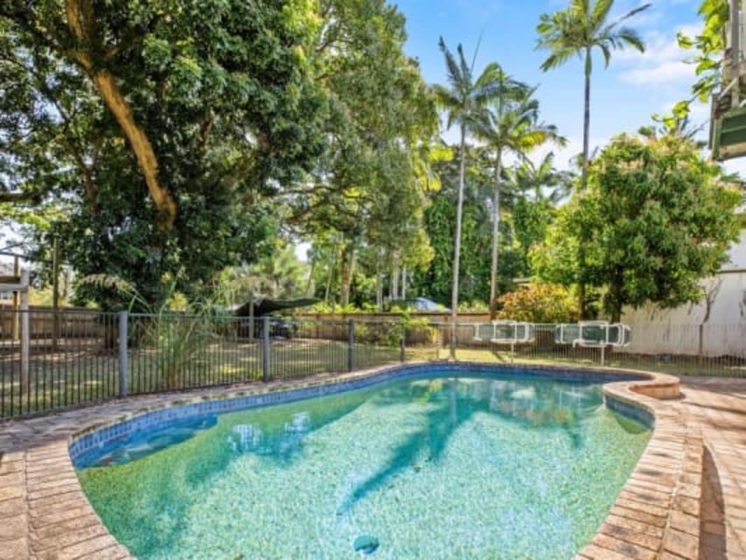 Room for Rent in Cairns North, Cairns 400, Furnis...