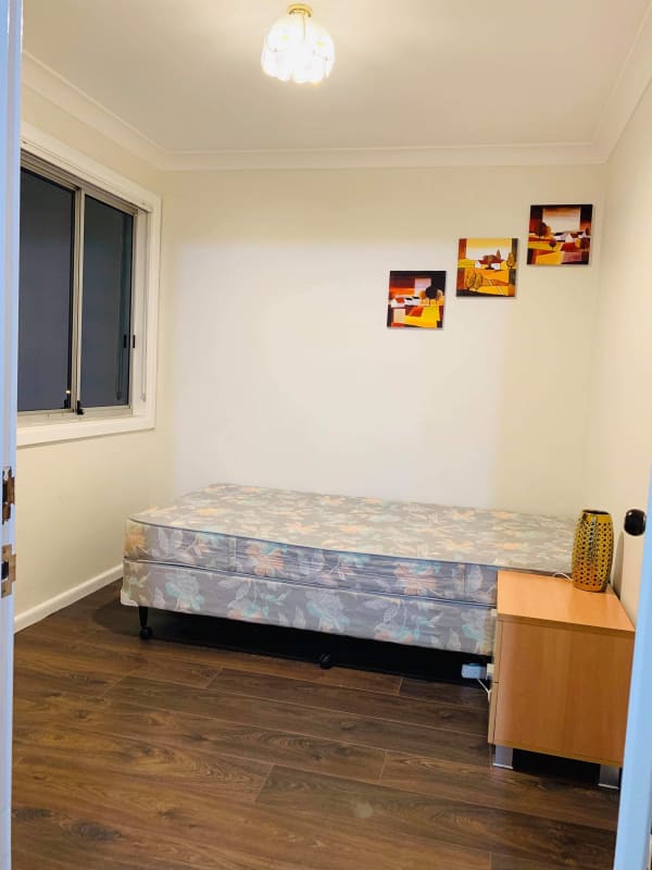 Room for Rent in Hall, Sydney 165, Furnis...