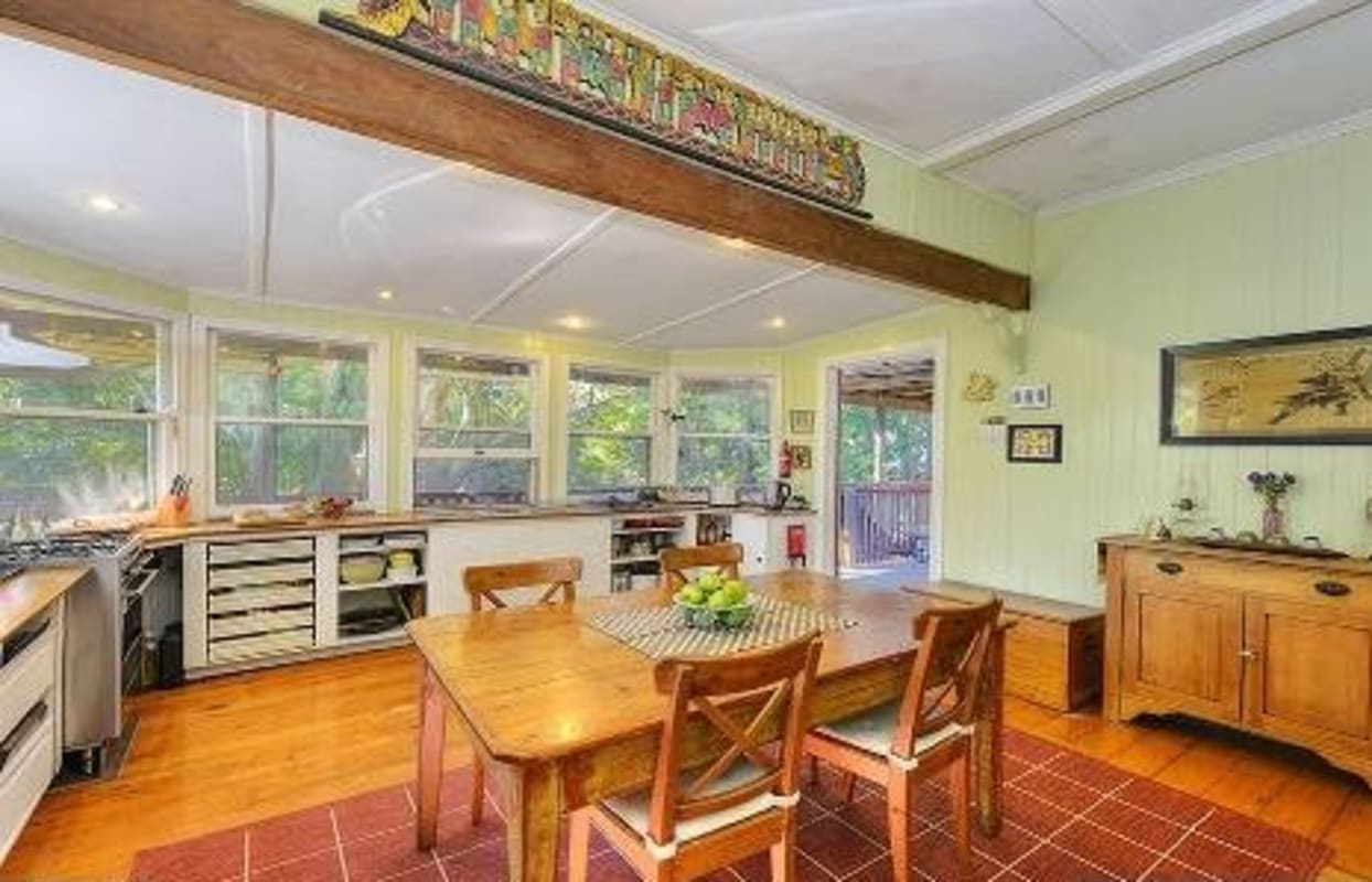 Room for Rent in Hawthorne, Brisbane 155, Furnish...