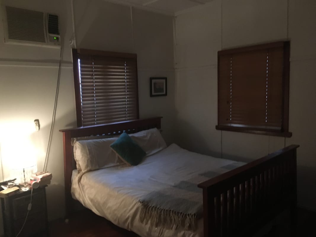 Room for Rent in Hawthorne, Brisbane 280, Furnish...