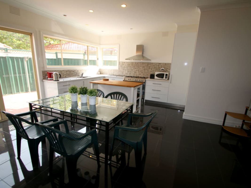 Room for Rent in Caulfield East, Melbourne 220, F...