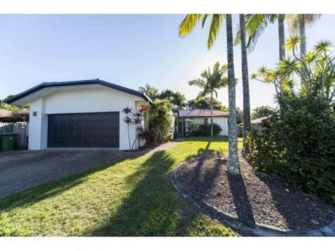 Room for Rent in Arundel, Gold Coast 170, Furnish...
