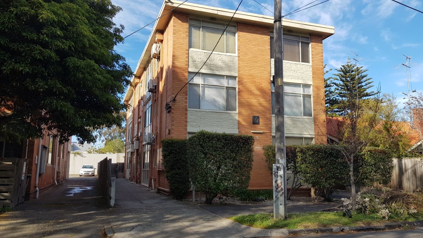 Room for Rent in St Kilda East, Melbourne 190, Fu...