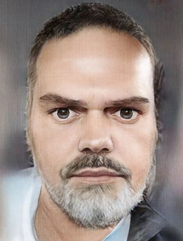 Les (51) Looking in Nowra and Bomaderry