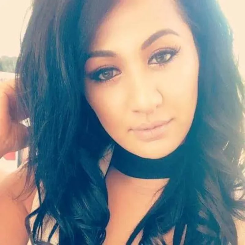 Philomena (34) Looking in Broadbeach