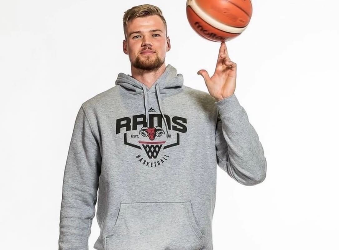 Jack Salt (27) Looking in Newstead, Newmarket, Wes...