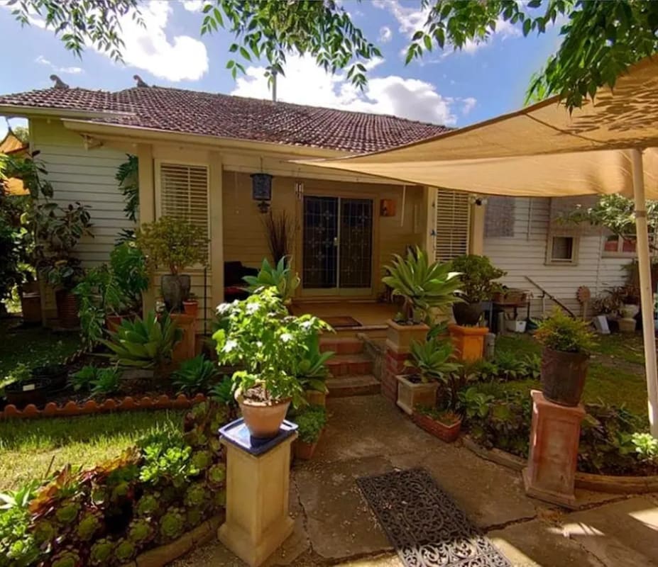 Room for Rent in Surrey Hills, Melbourne 170, Fle...