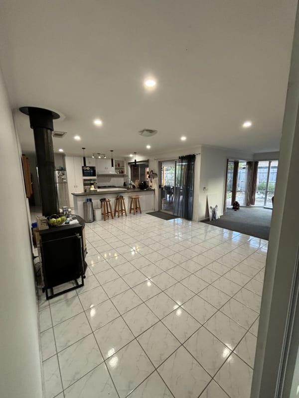 Room for Rent in Blind Bight, Melbourne 250, Unfu...