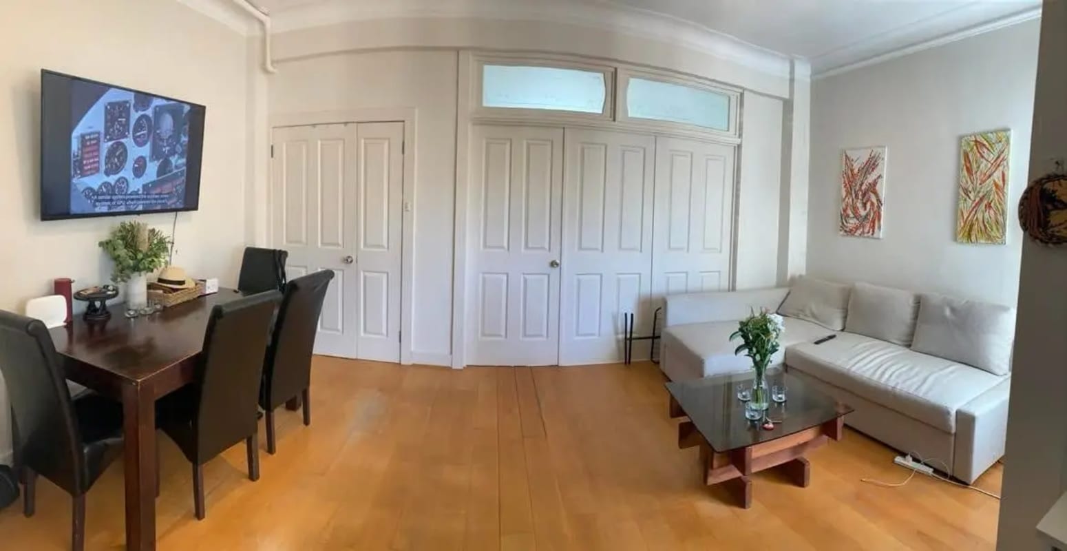 Room for Rent in Potts Point, Sydney 300, Furnish...