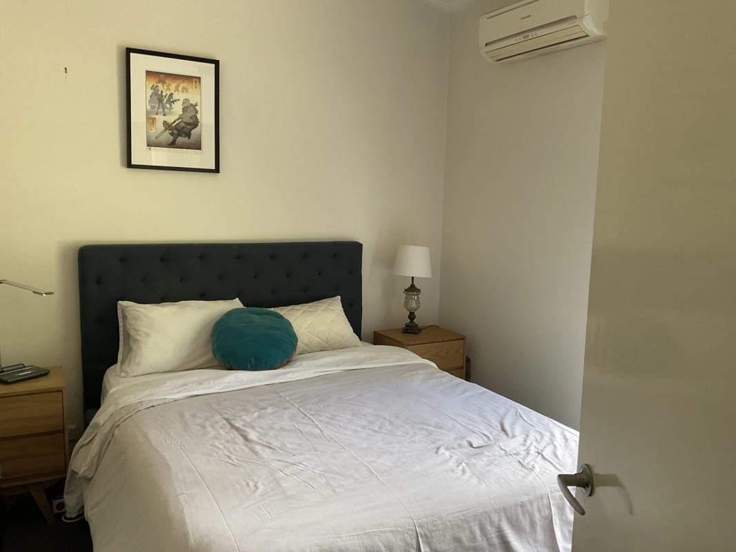 Room for Rent in Mount Eliza, VIC 250, Furnished,...