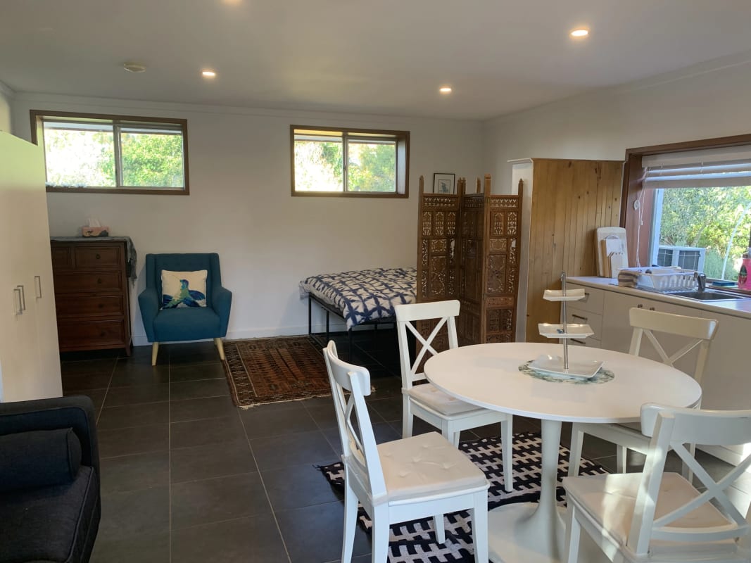 Granny Flat for Rent in Fisher, Canberra 400, Fur...