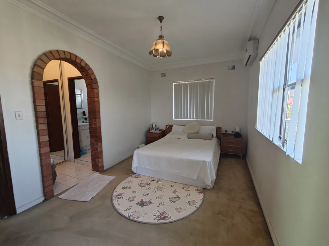 Room for Rent in Burwood Heights, Sydney 350, Fur...