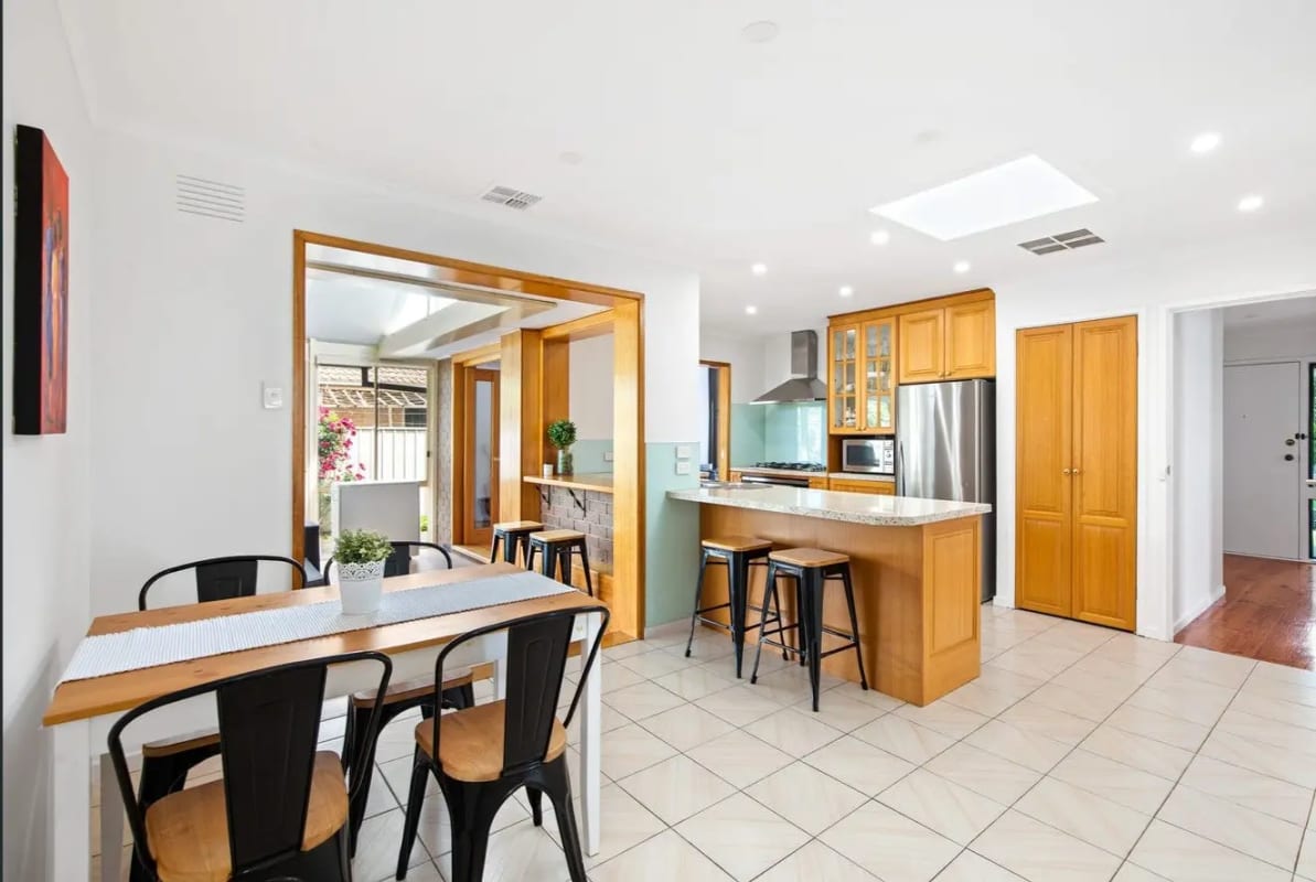 Room for Rent in Hoppers Crossing, Melbourne 200,...