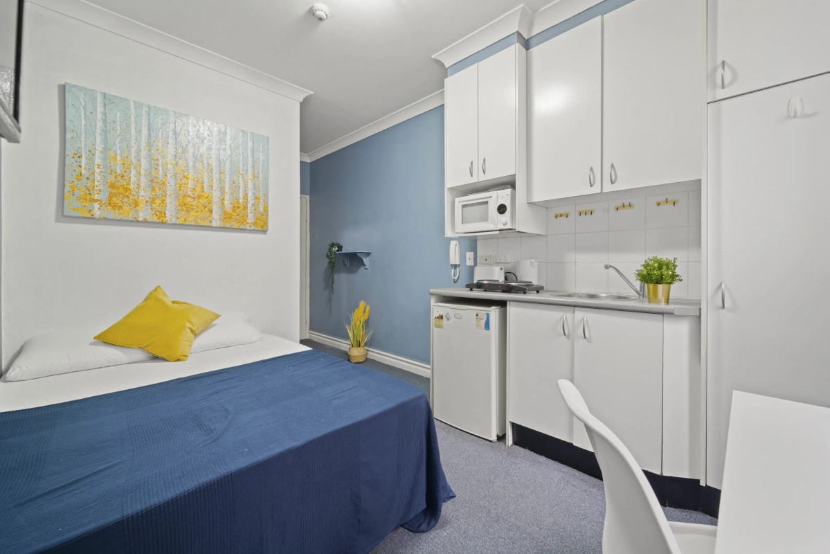 Studio for Rent in Redfern, Sydney 340, Furnished...