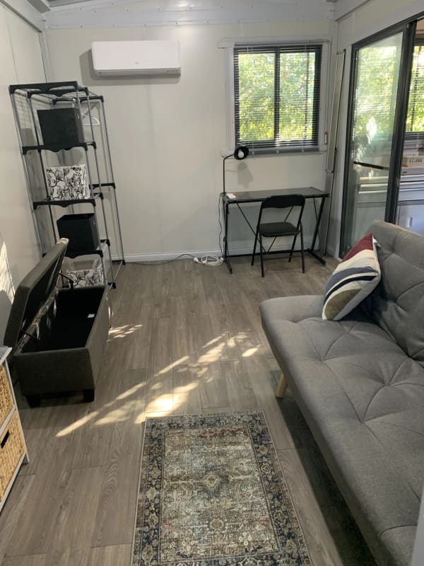 Granny Flat for Rent in Geelong West, Geelong 240...