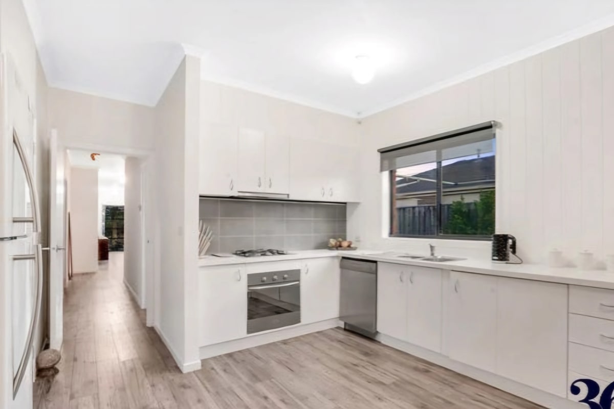 3 Rooms for Rent in Wyndham Vale, VIC 200280, Fl...