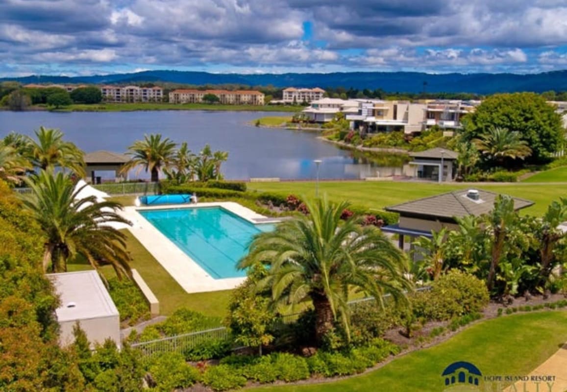 Room for Rent in Hope Island, Gold Coast 250, Fle...