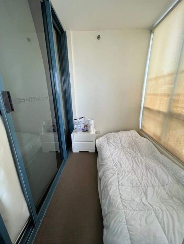 Room for Rent in Haymarket, Sydney 350, Furnished...