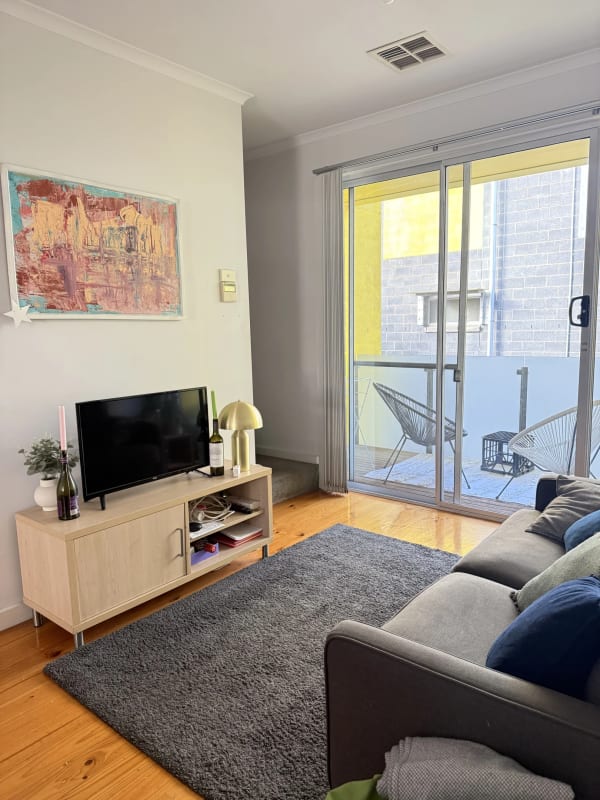 Room for Rent in Adelaide, Adelaide | $240, Furnishe... | Flatmates.com.au