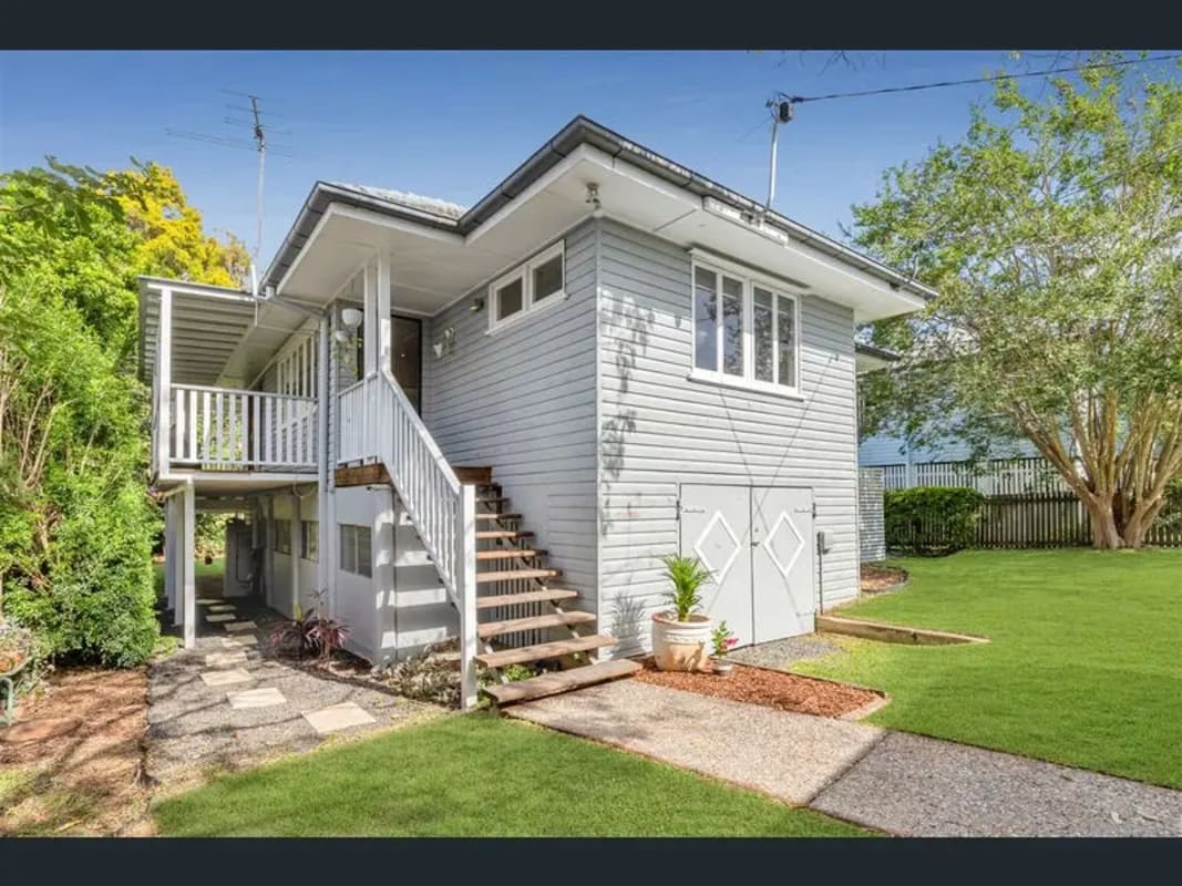 Room for Rent in Tarragindi, Brisbane 250, Furnis...