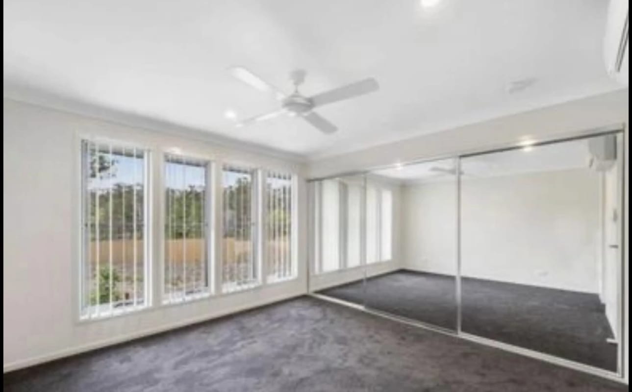 Room for Rent in Pimpama, Gold Coast 260, Unfurni...
