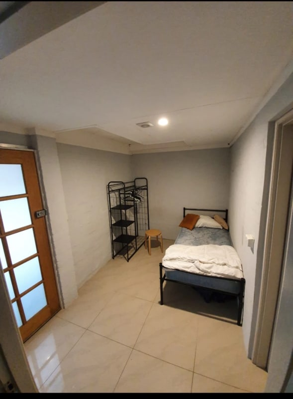 Granny Flat for Rent in Bondi Junction, Sydney 22...