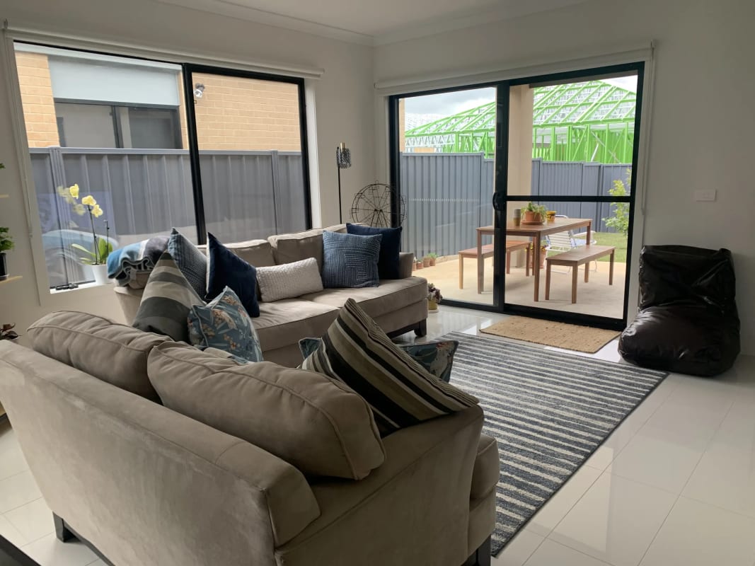 Room for Rent in Melton South, Melbourne 165, Fur...