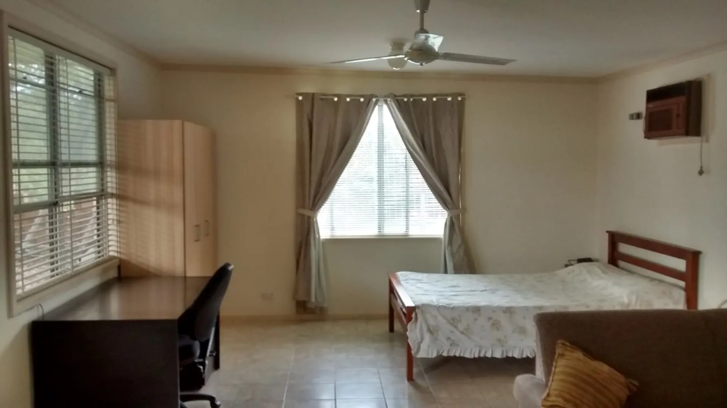 Studio for Rent in New Lambton Heights Newcastle Flatmates com au