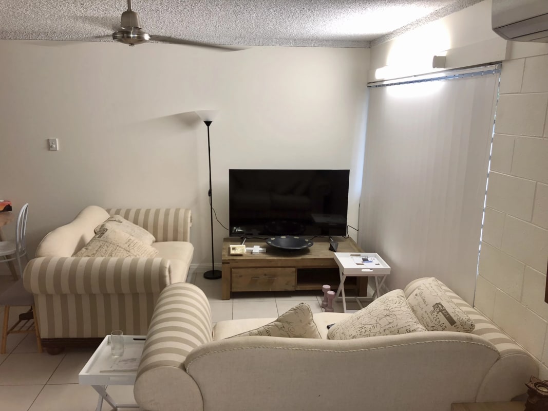 2 Rooms for Rent in Hermit Park, Townsville 2353...