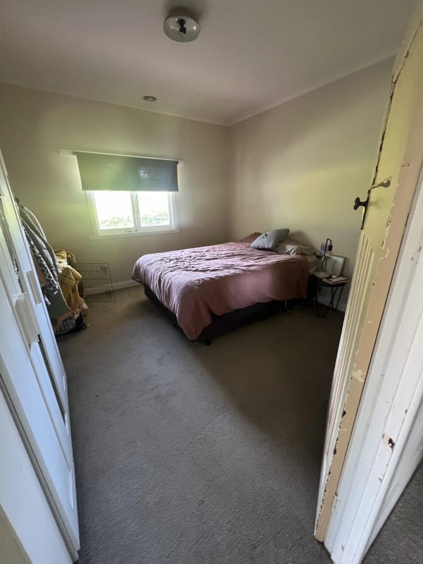 Room for Rent in Ballarat East, VIC 215, Furnishe...