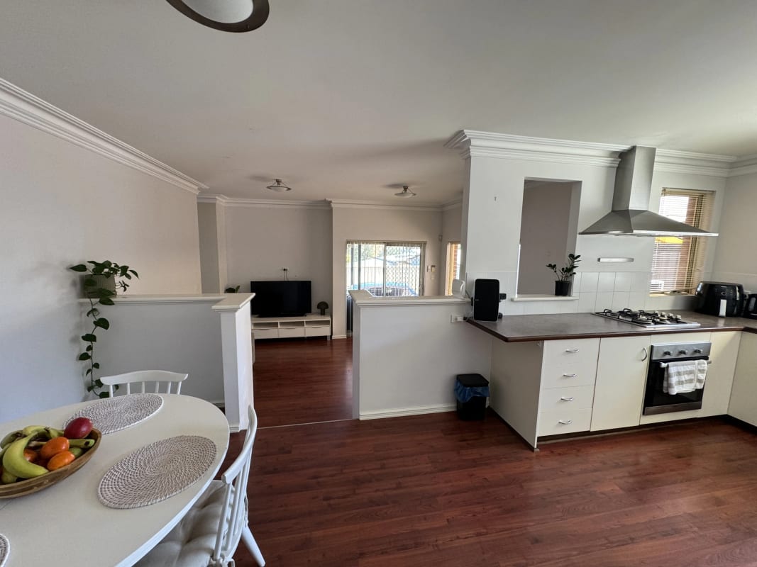 Room for Rent in Cloverdale, Perth 280, Furnished...