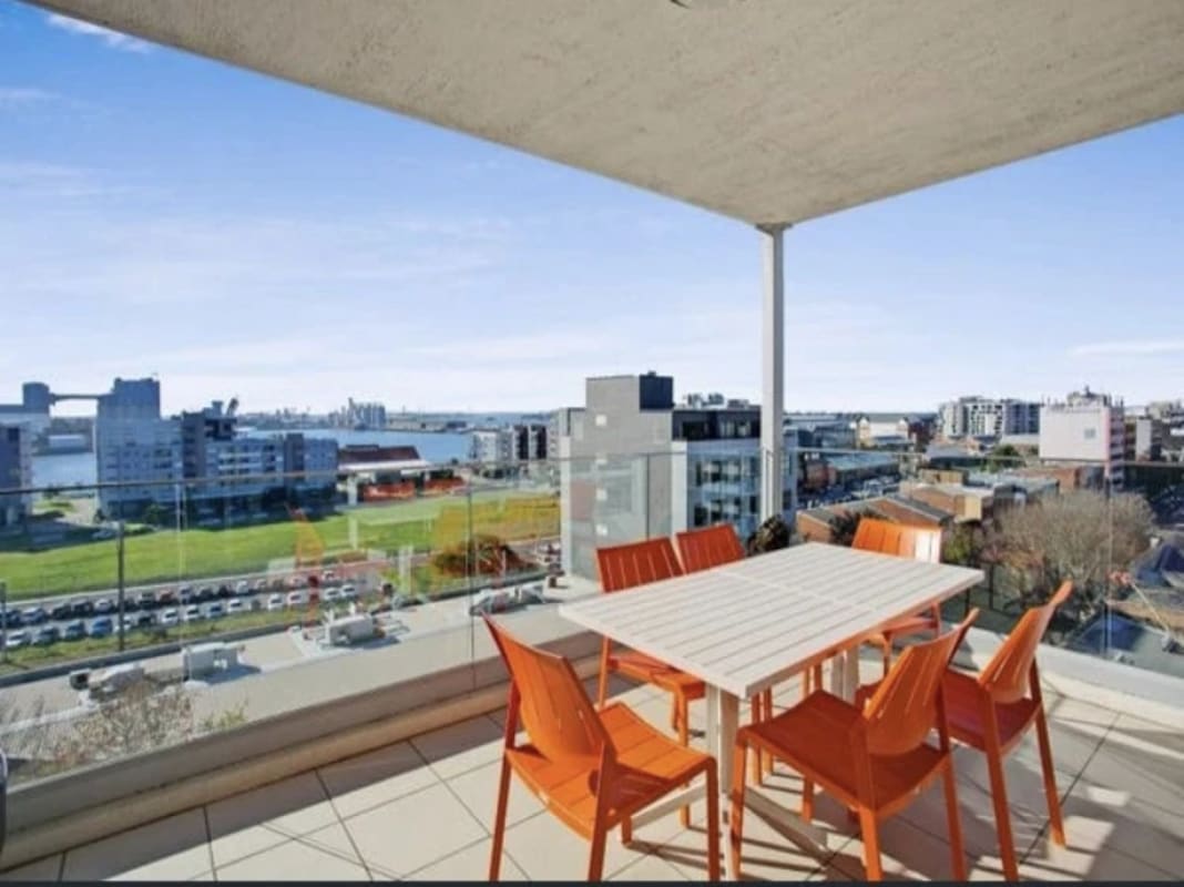 Room for Rent in Newcastle West, Newcastle 300, U...