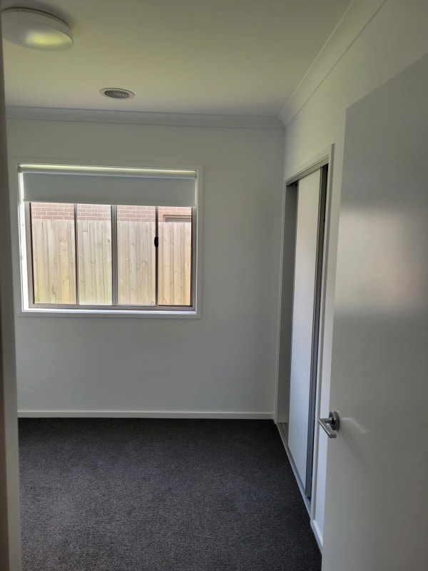 Room for Rent in Donnybrook, Melbourne 235, Unfur...