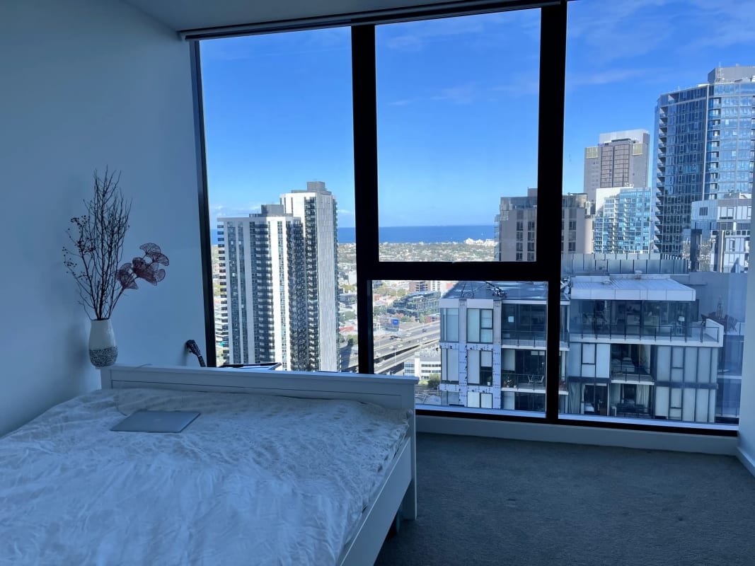 Room for Rent in Southbank, Melbourne 350, Furnis...