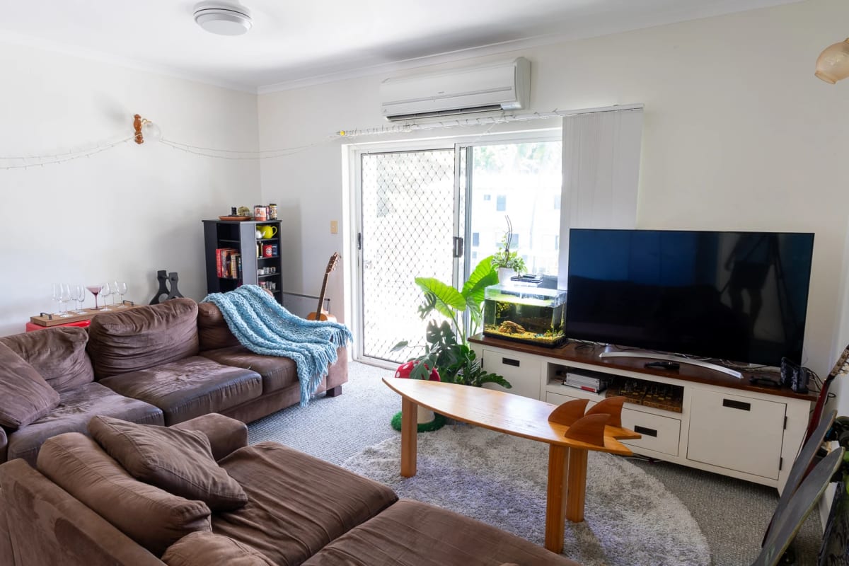 Room for Rent in Clifton Beach, Cairns 215, Furni...